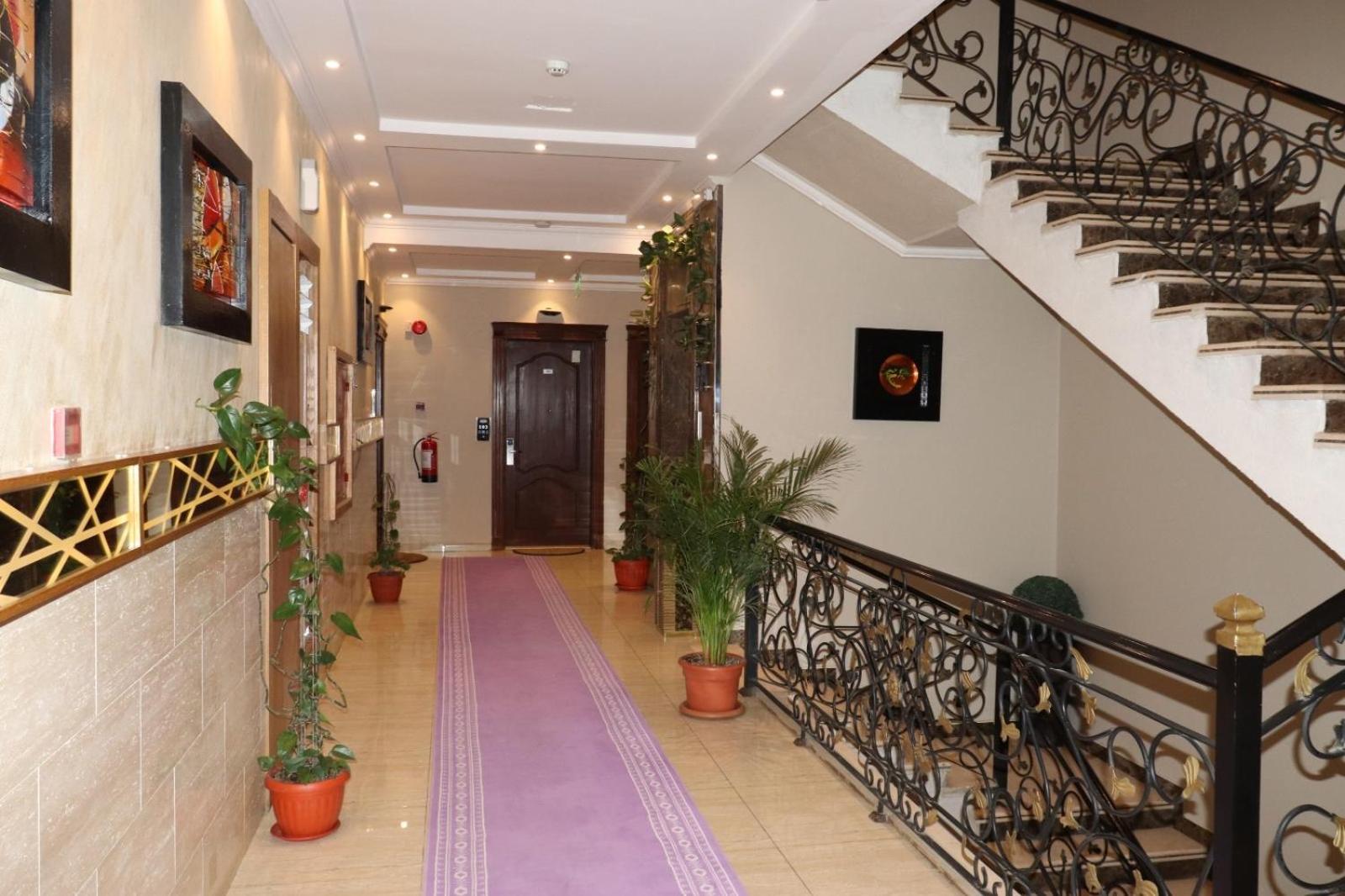 Al Bateel Furnished Apartments Рияд Екстериор снимка