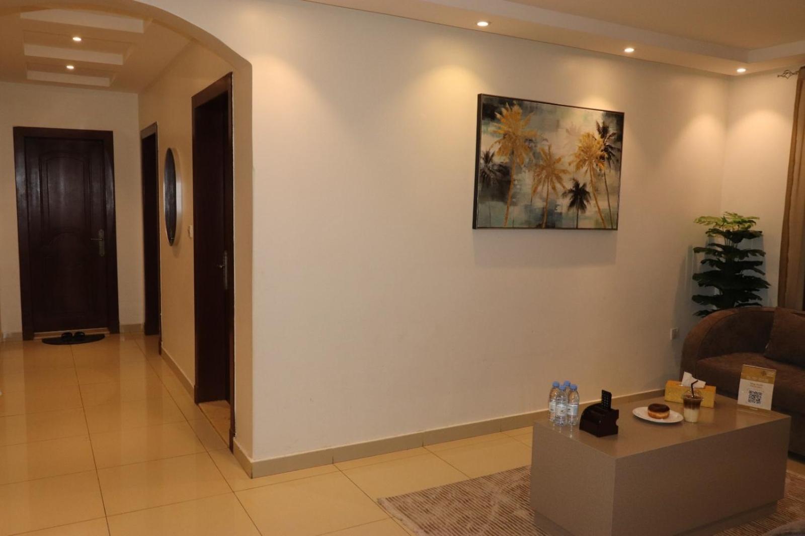 Al Bateel Furnished Apartments Рияд Екстериор снимка