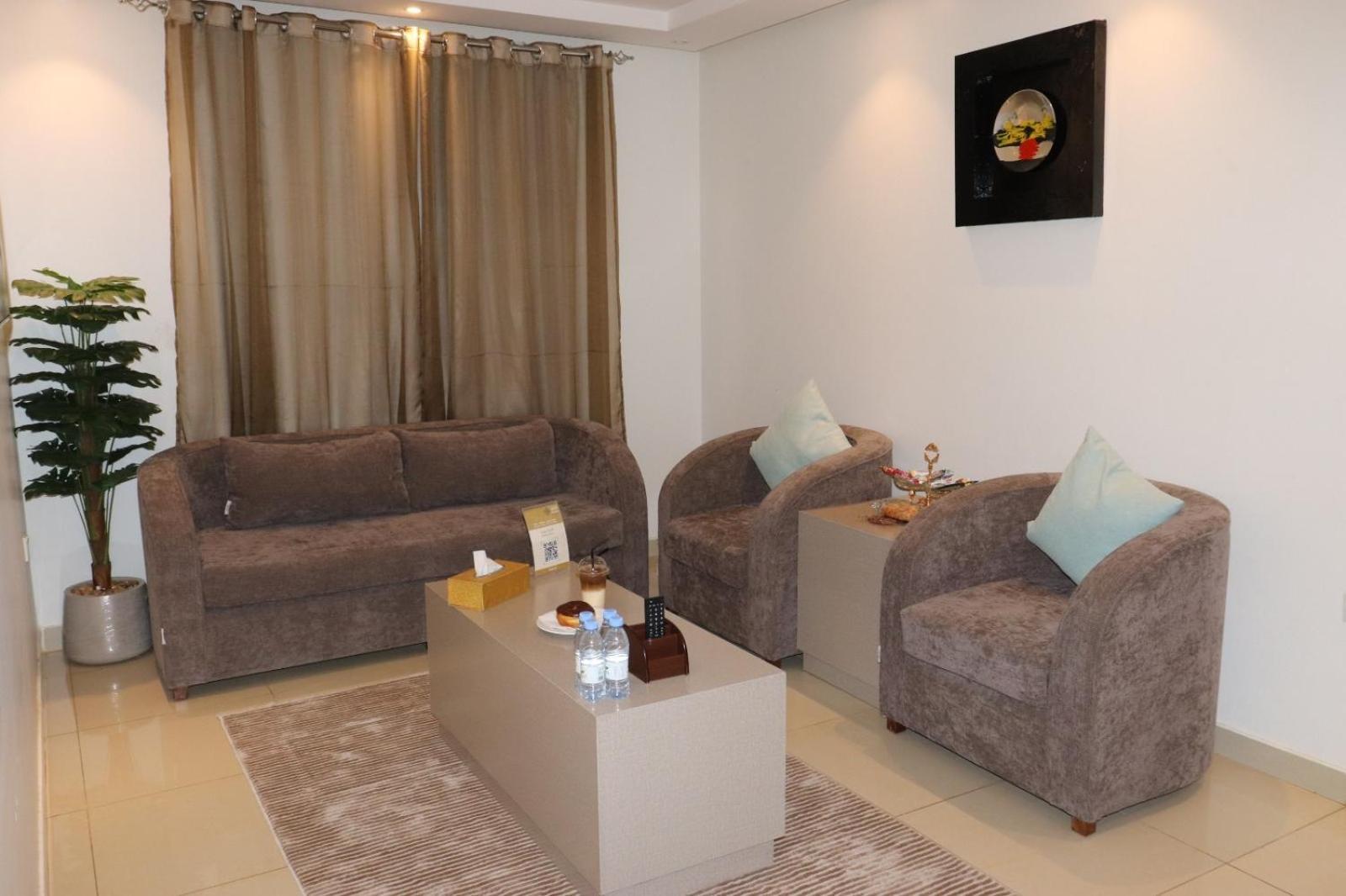 Al Bateel Furnished Apartments Рияд Екстериор снимка