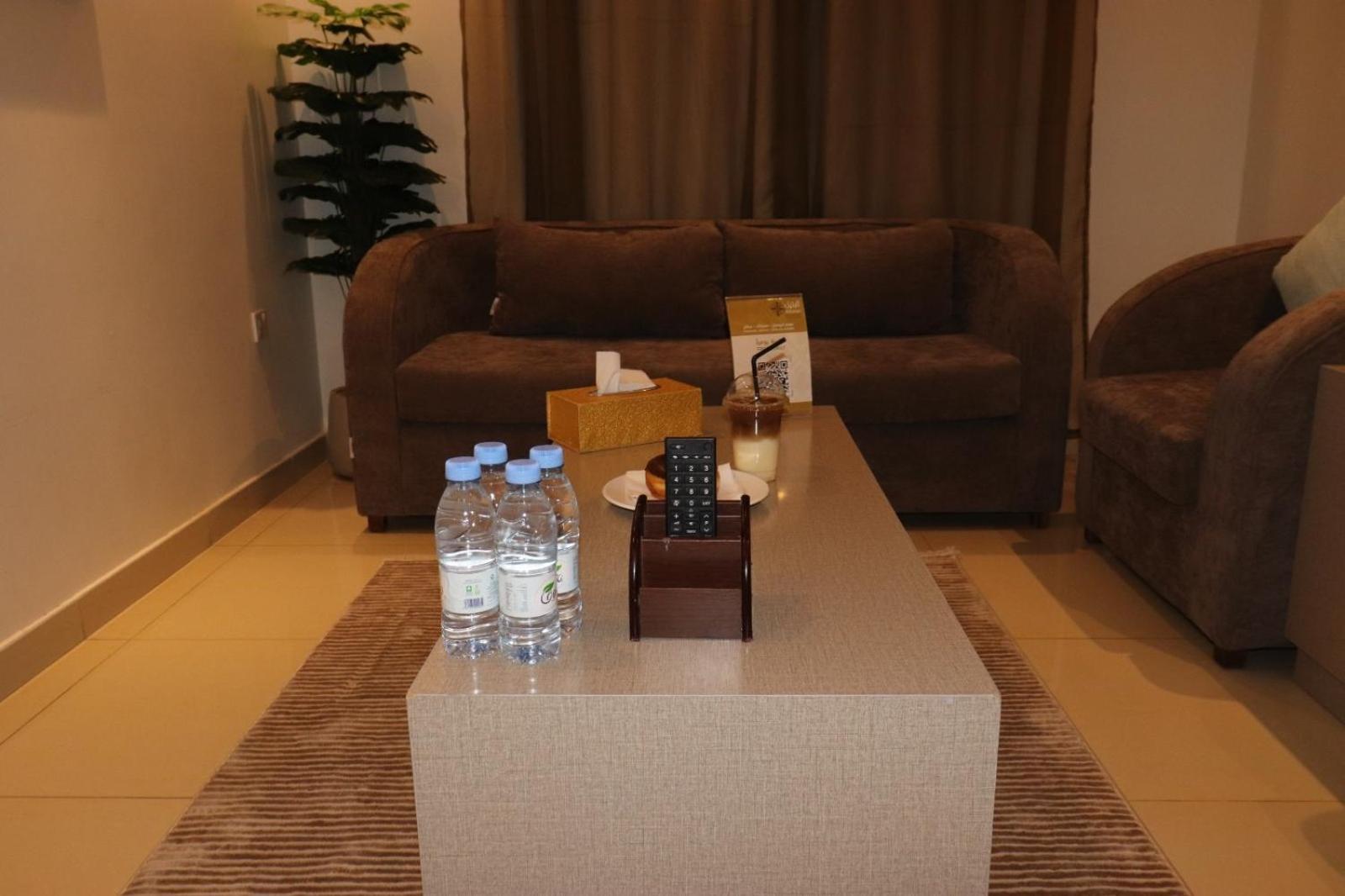 Al Bateel Furnished Apartments Рияд Екстериор снимка