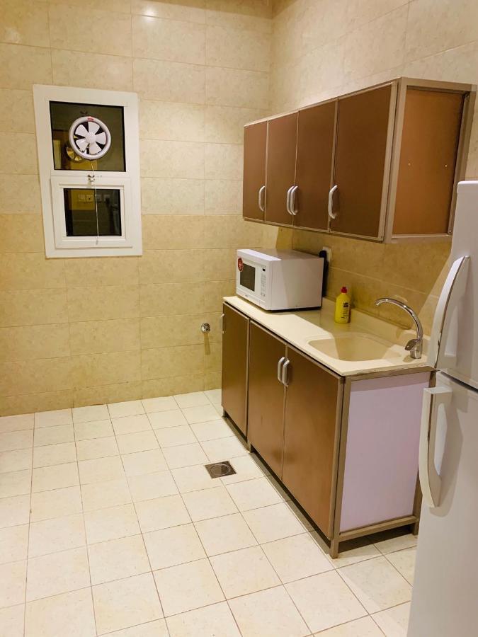 Al Bateel Furnished Apartments Рияд Екстериор снимка