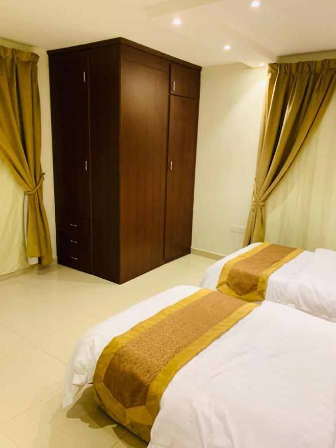 Al Bateel Furnished Apartments Рияд Екстериор снимка