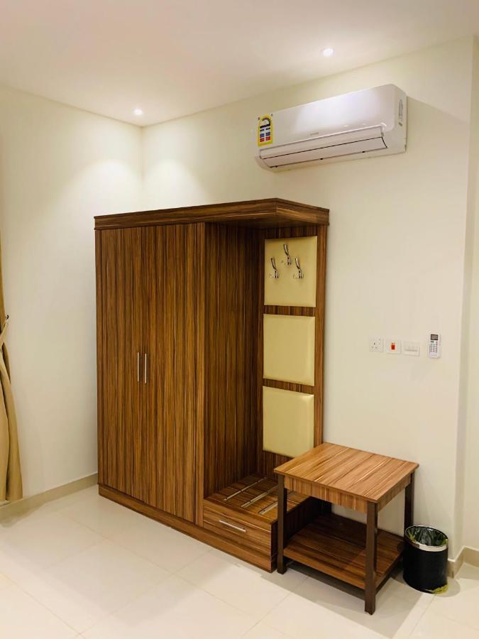 Al Bateel Furnished Apartments Рияд Екстериор снимка
