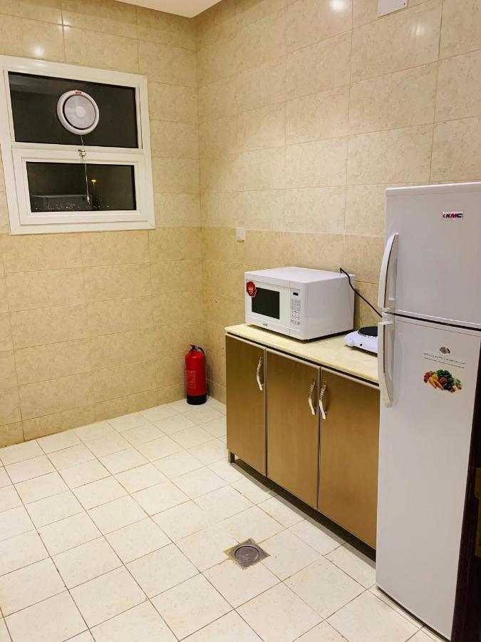Al Bateel Furnished Apartments Рияд Екстериор снимка
